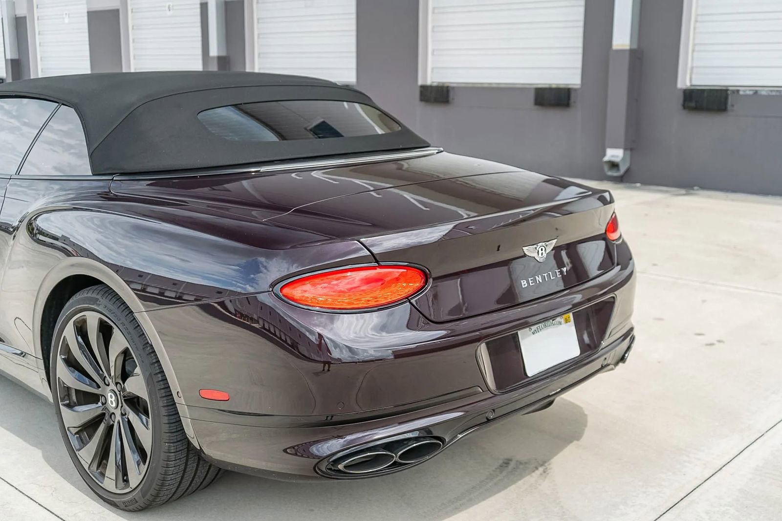 Used 2024 Bentley Continental GT V8 AWD/4WD image 9