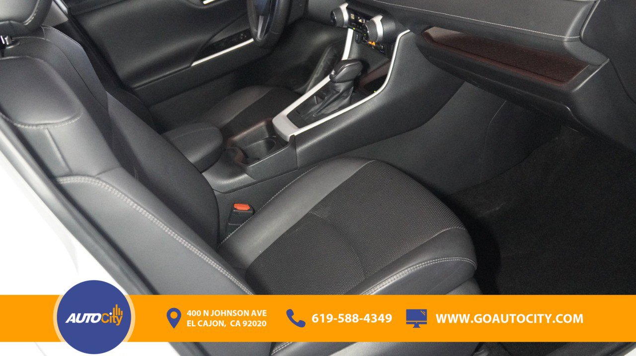 Used 2021 Toyota RAV4 Limited FWD image 8