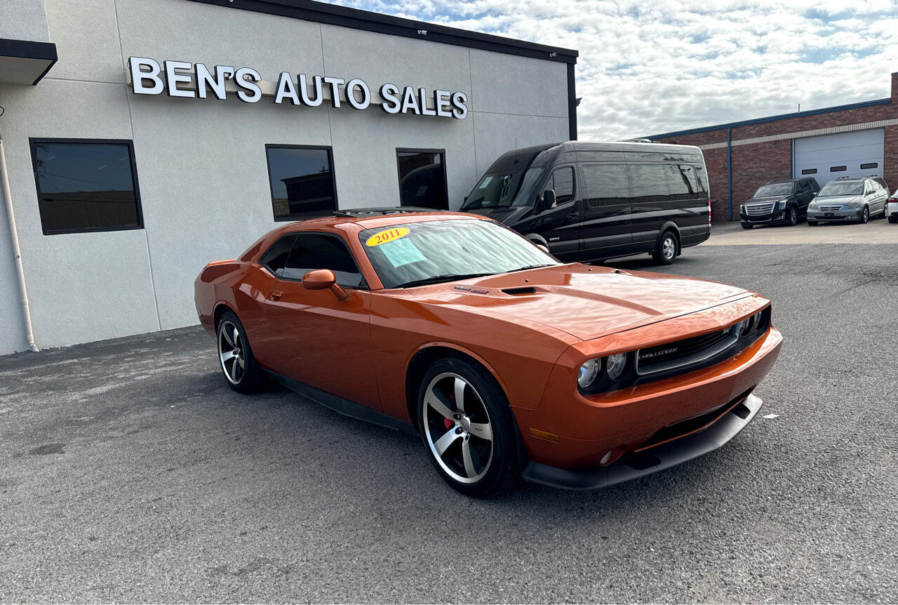 Used 2011 Dodge Challenger SRT8 image 4
