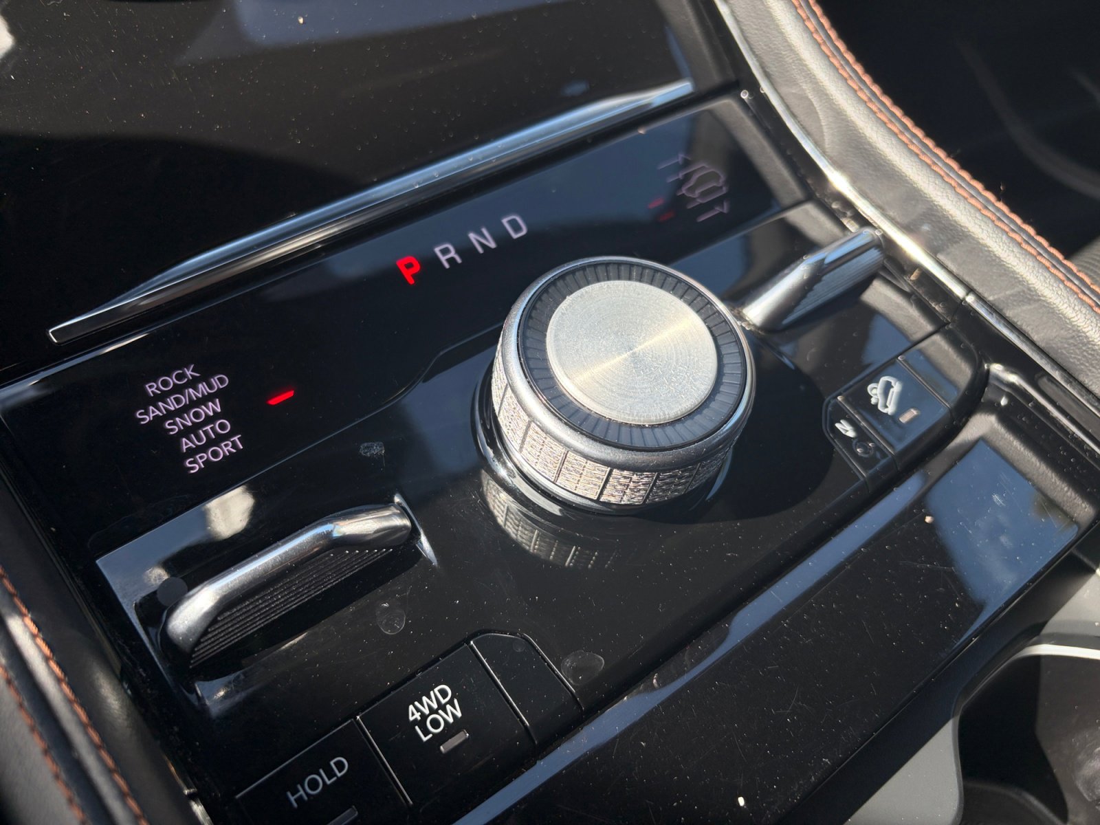 Used 2022 Jeep Grand Cherokee Summit AWD/4WD image 18