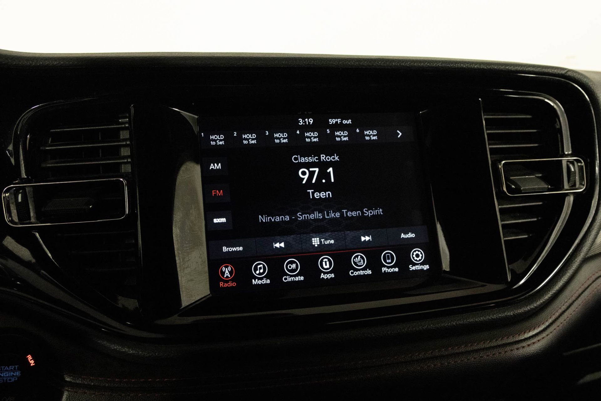 Used 2023 Dodge Durango GT image 21