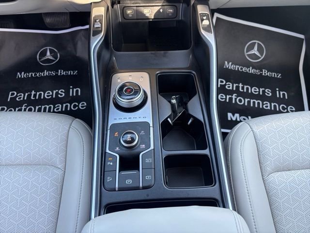 Certified 2024 Kia Sorento EX image 14