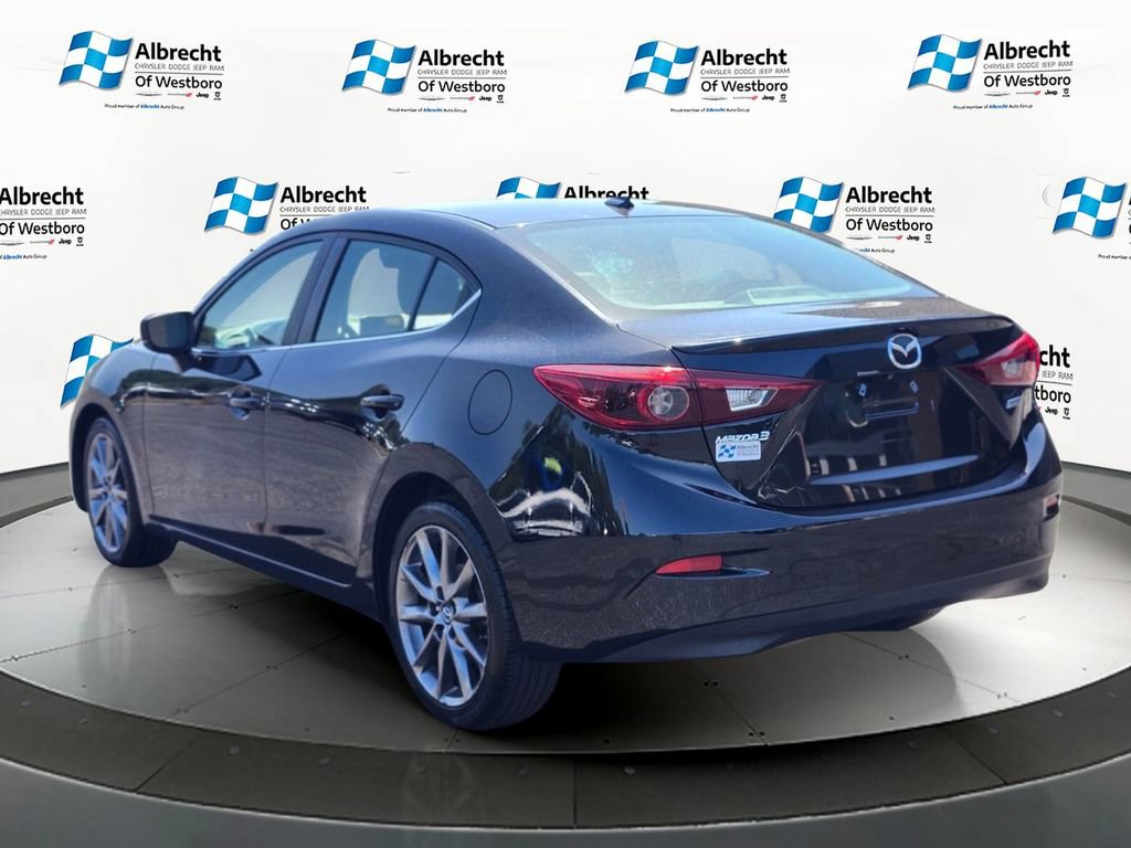 Used 2018 MAZDA MAZDA3 Grand Touring FWD image 3