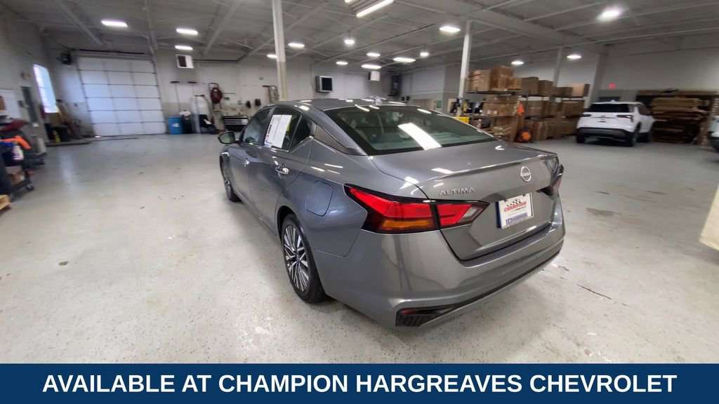 Used 2024 Nissan Altima 2.5 SV image 9