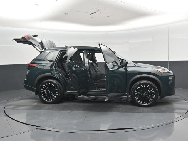 Used 2026 Nissan Rogue Dark Armor FWD image 60