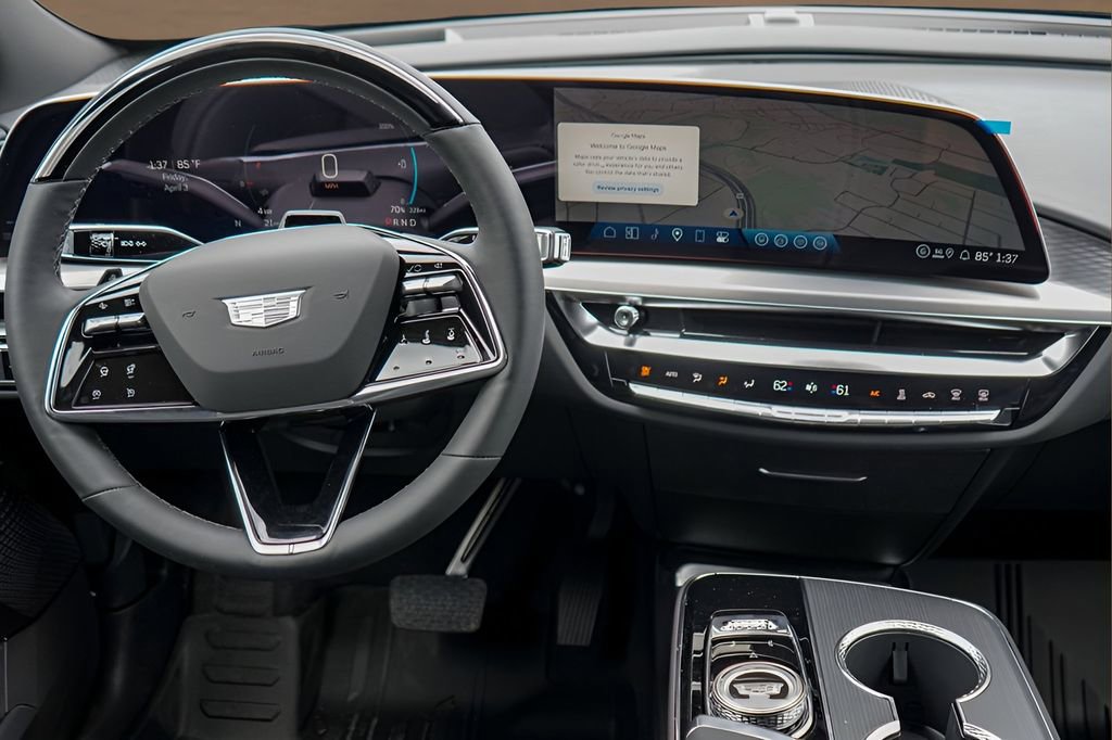 New 2026 Cadillac Lyriq Luxury w/ LPO, Floor Liner Package image 24