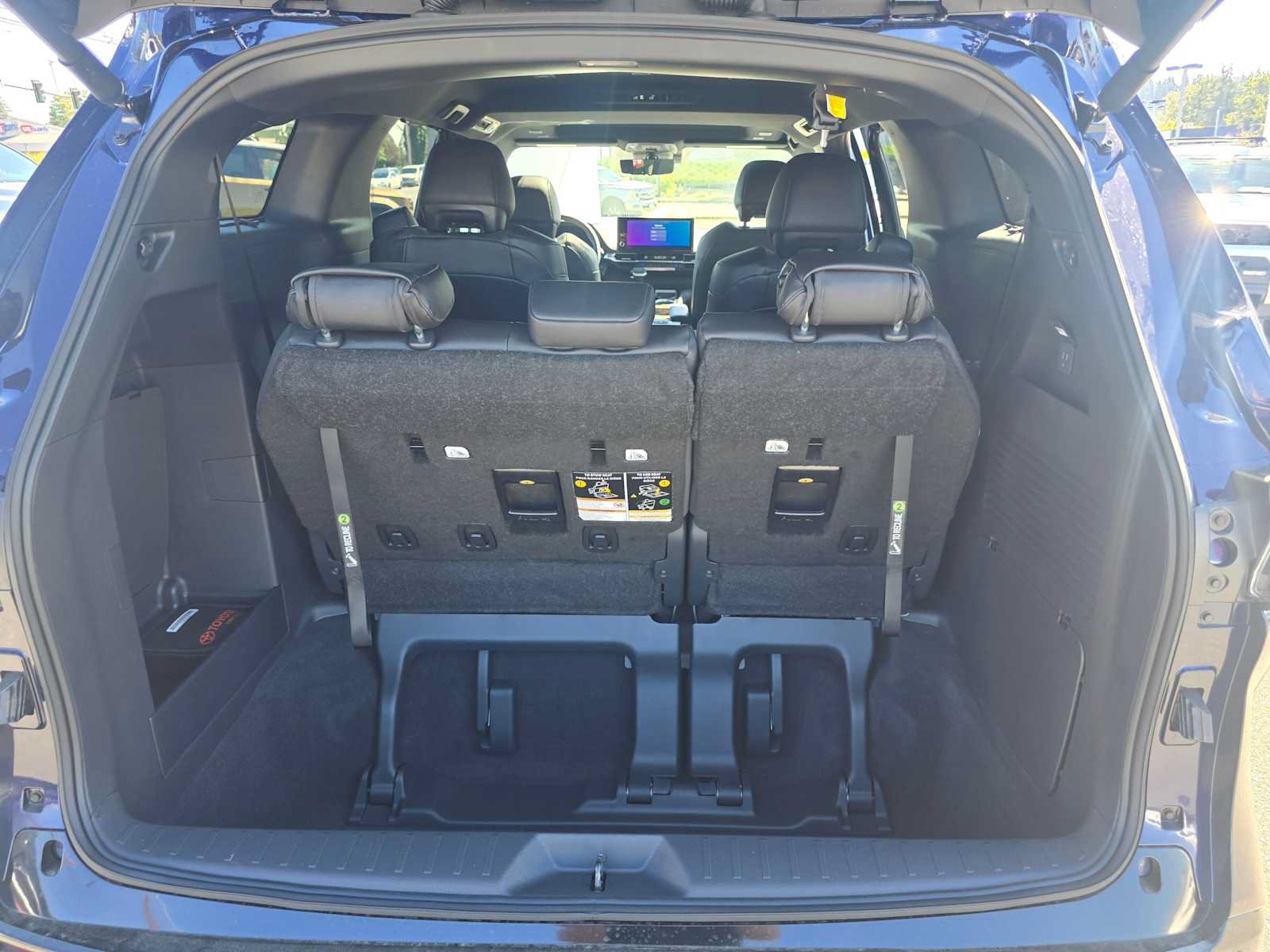 New 2026 Toyota Sienna Platinum AWD/4WD image 14