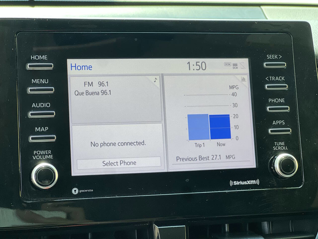 Used 2022 Toyota Camry SE image 9