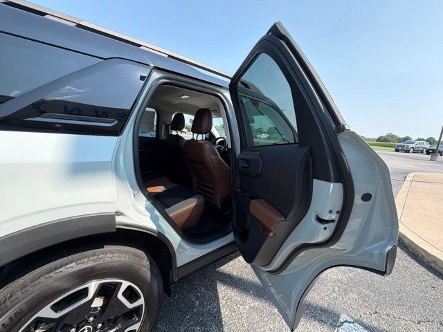 Certified 2023 Ford Bronco Sport Outer Banks w/ Tech Package AWD/4WD image 16