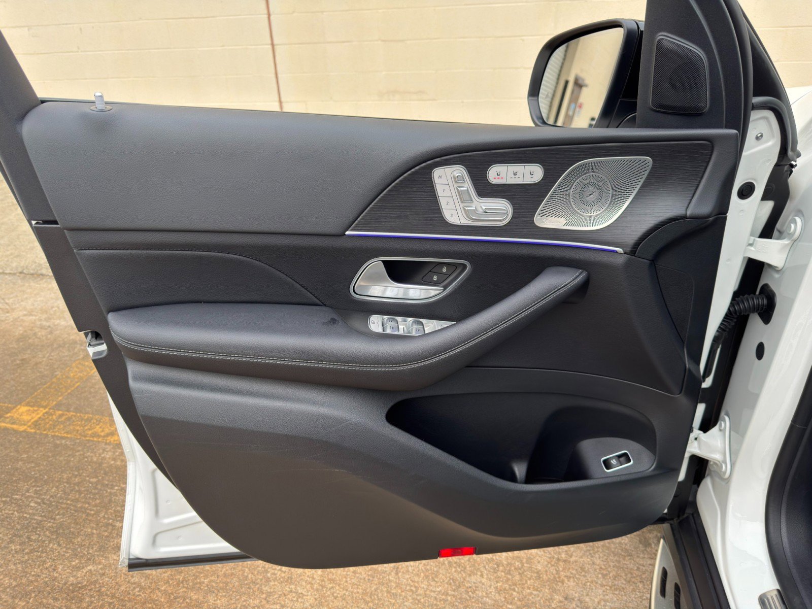 Used 2024 Mercedes-Benz GLS 450 4MATIC image 54