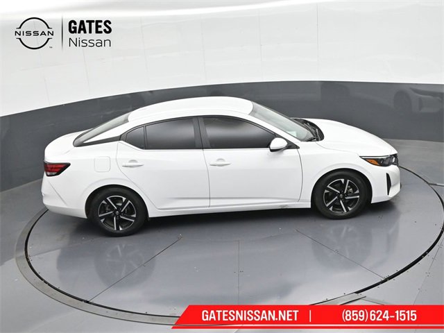 Used 2025 Nissan Sentra SV image 39