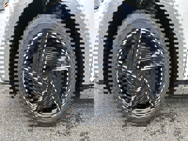 New 2025 Hyundai Ioniq 5 Limited image 40