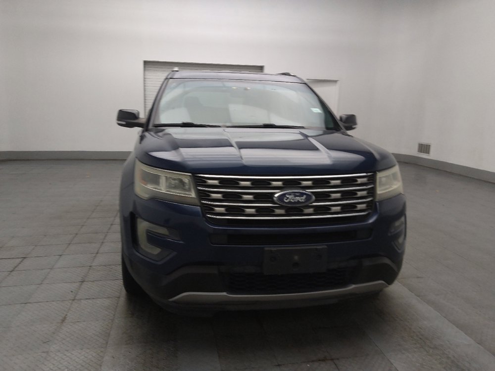 Used 2017 Ford Explorer XLT w/ Equipment Group 201A FWD image 14