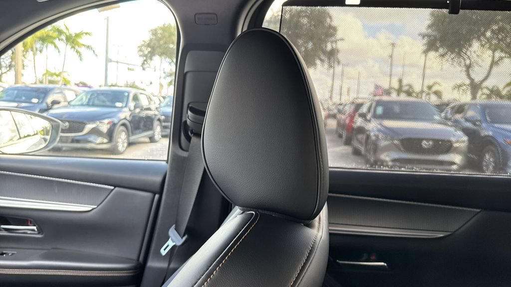 New 2025 MAZDA CX-90 3.3 Turbo w/ Premium Plus Pkg AWD/4WD image 16