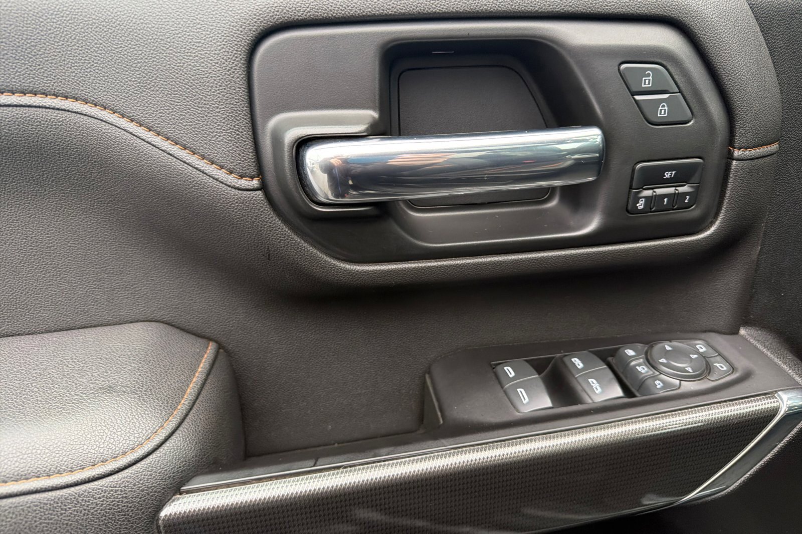 Used 2022 GMC Sierra 2500 AT4 w/ AT4 Premium Plus Package image 8