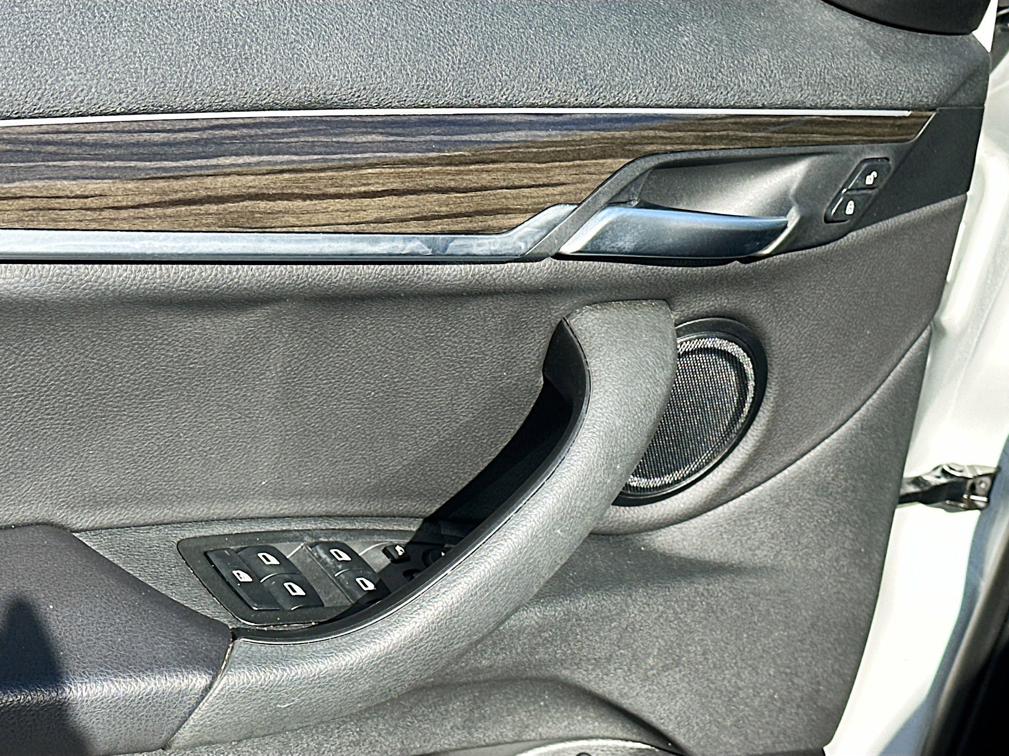 Used 2022 BMW X2 sDrive28i w/ Convenience Package image 18