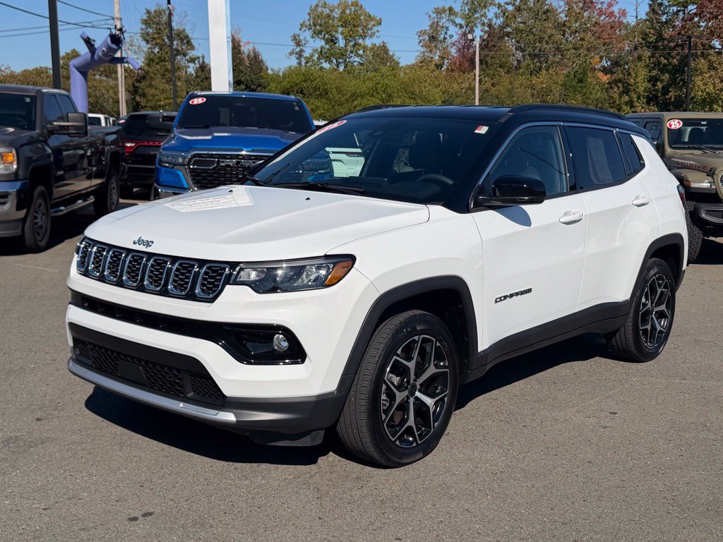 Used 2025 Jeep Compass Limited AWD/4WD image 8