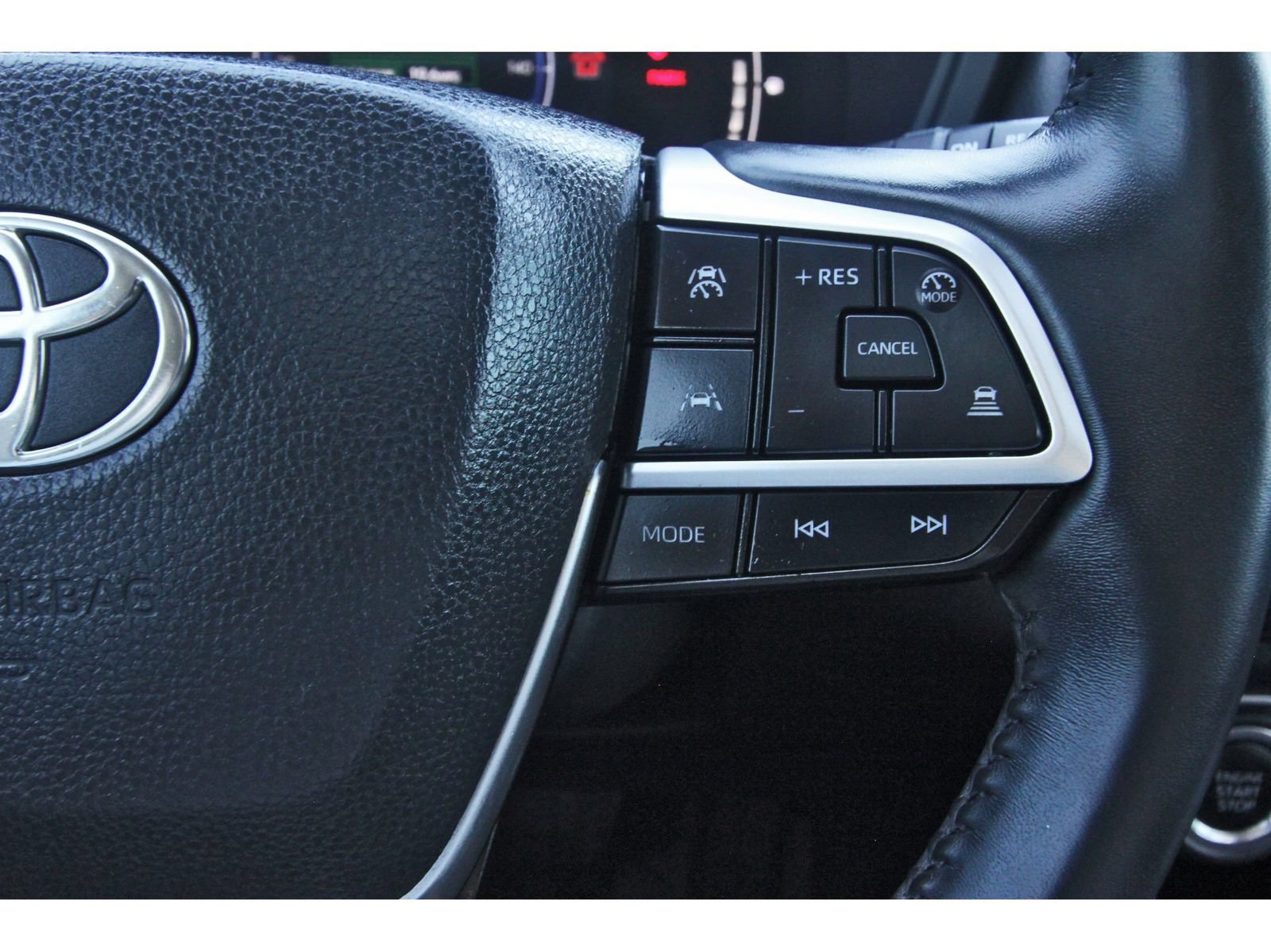 Used 2024 Toyota Grand Highlander AWD image 20
