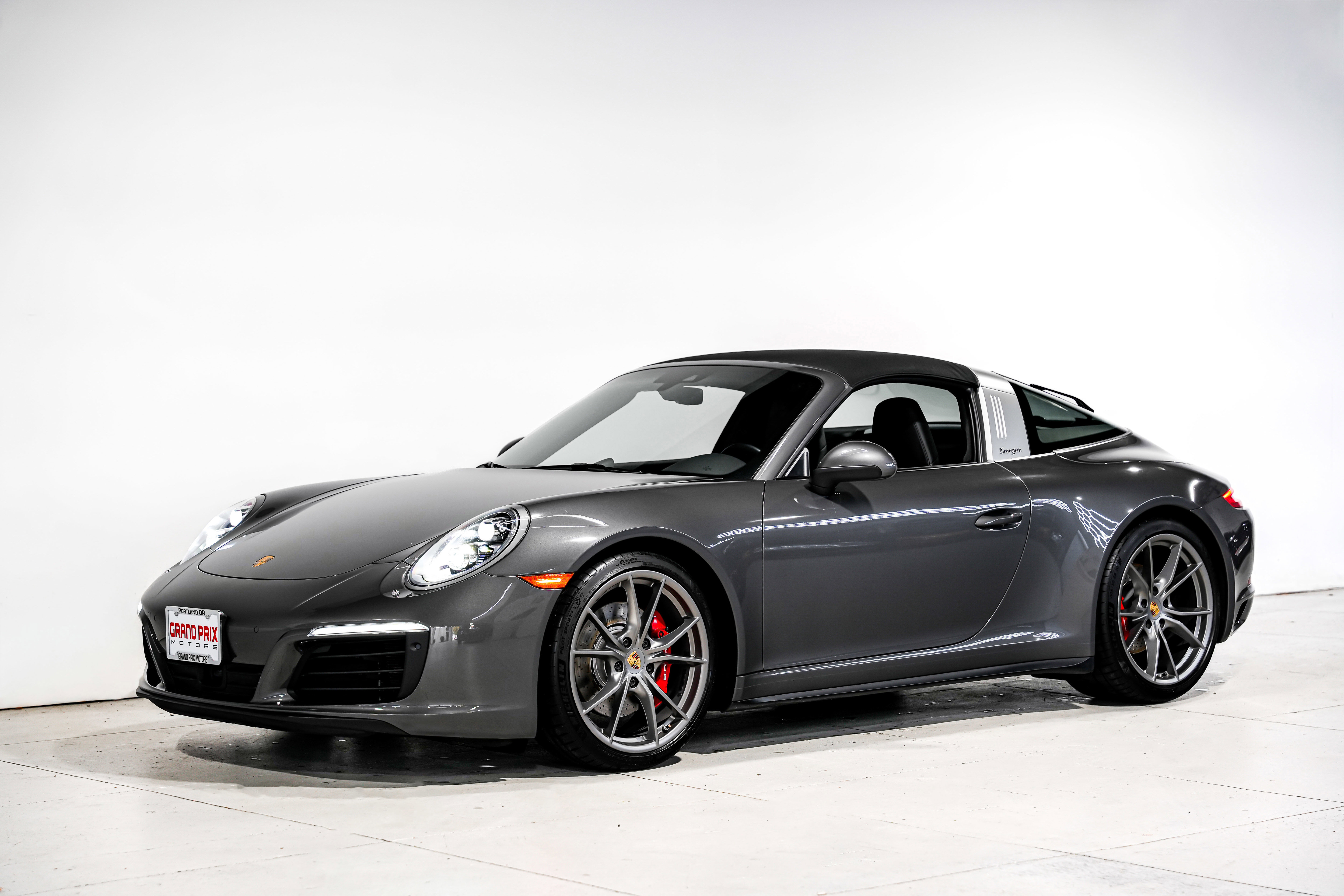 Used 2017 Porsche 911 Targa 4S image 6