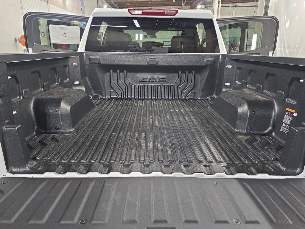 New 2026 GMC Sierra 1500 Elevation image 12