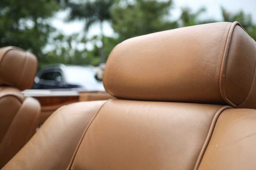 Used 1989 Rolls-Royce Corniche II RWD image 27