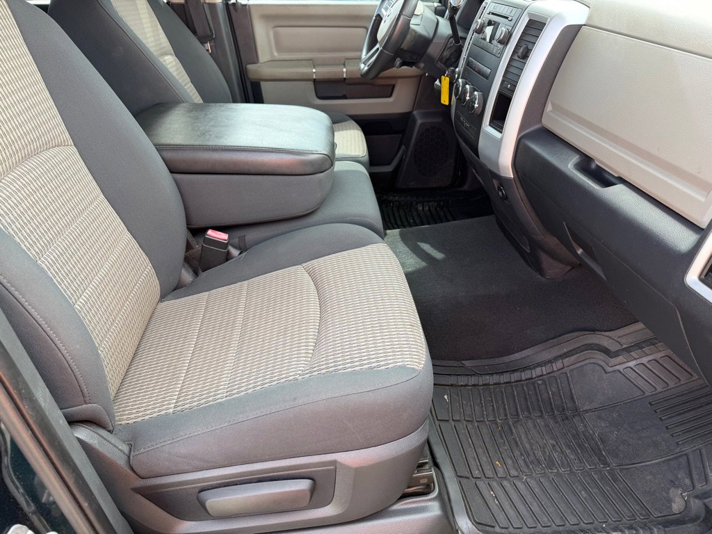 Used 2011 RAM 1500 Classic SLT AWD/4WD image 11