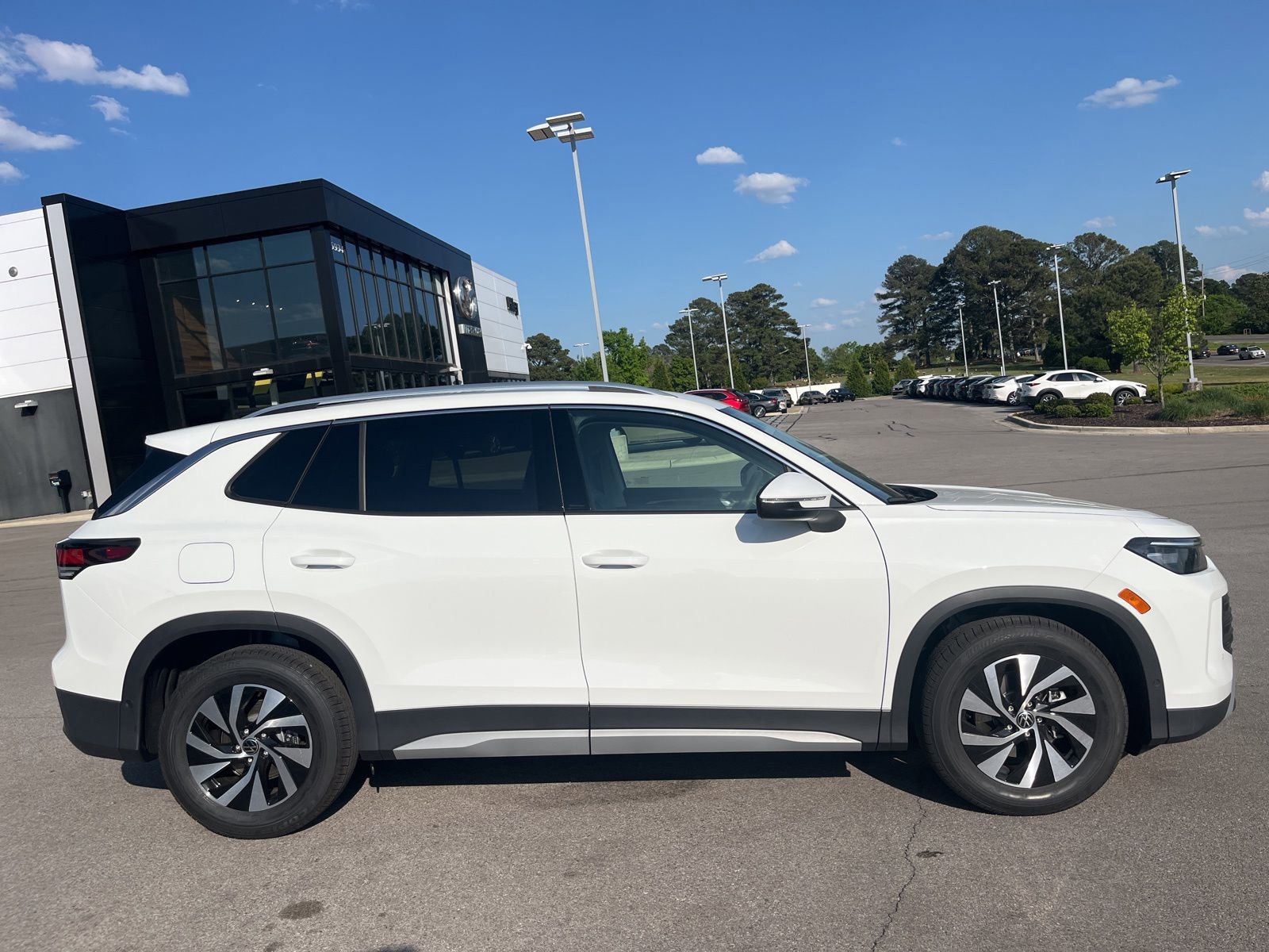New 2026 Volkswagen Tiguan S FWD image 3