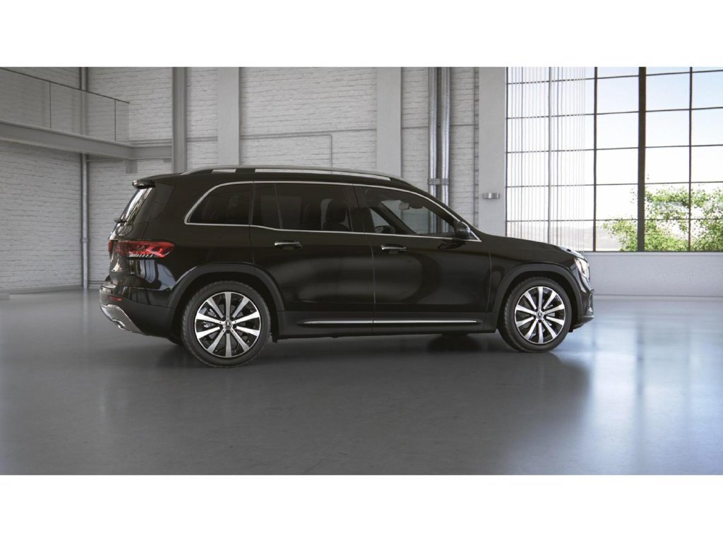 Used 2022 Mercedes-Benz GLB 250 4MATIC image 19