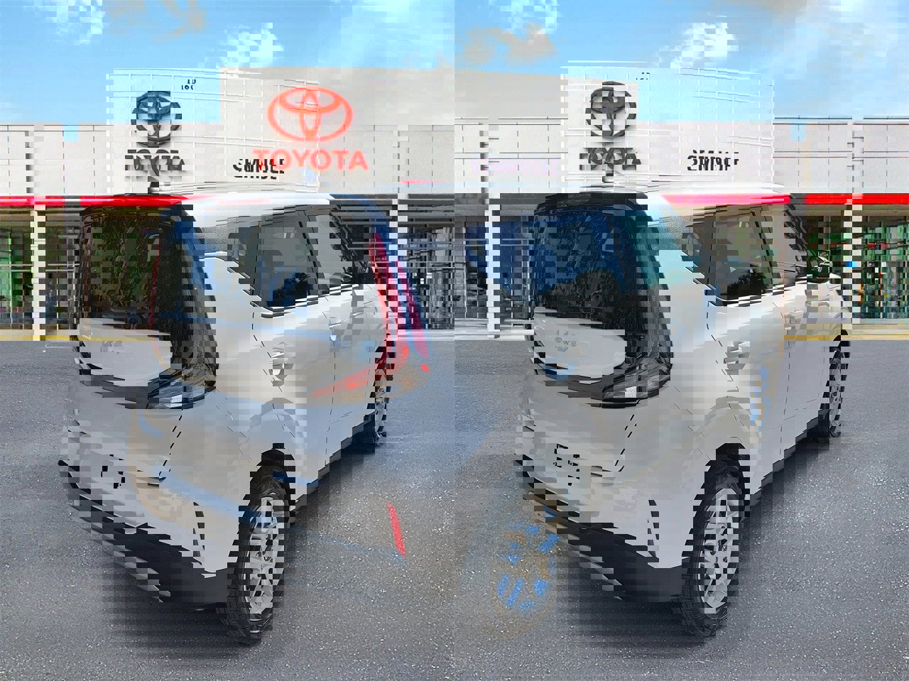 Used 2024 Kia Soul LX w/ Option Group 015 image 3