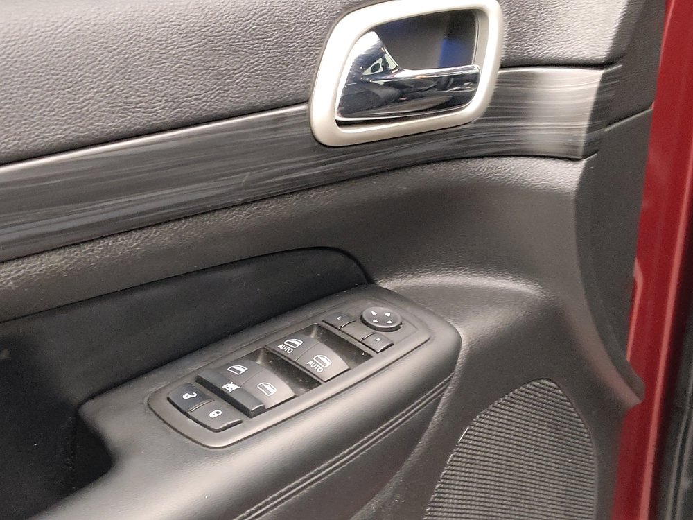 Used 2022 Jeep Grand Cherokee Laredo X RWD image 27