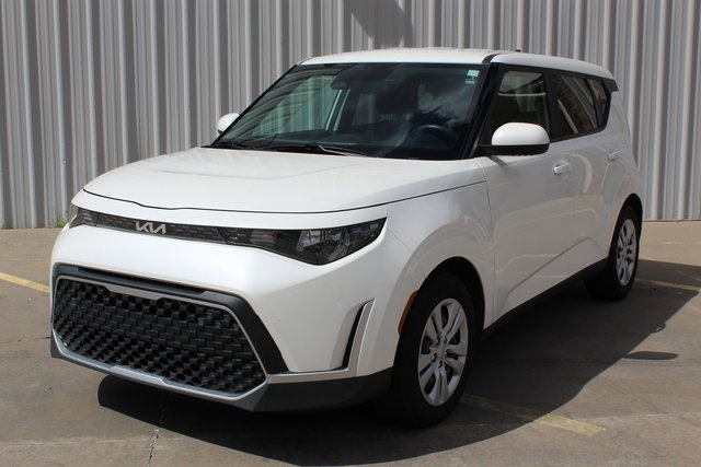 Used 2023 Kia Soul LX