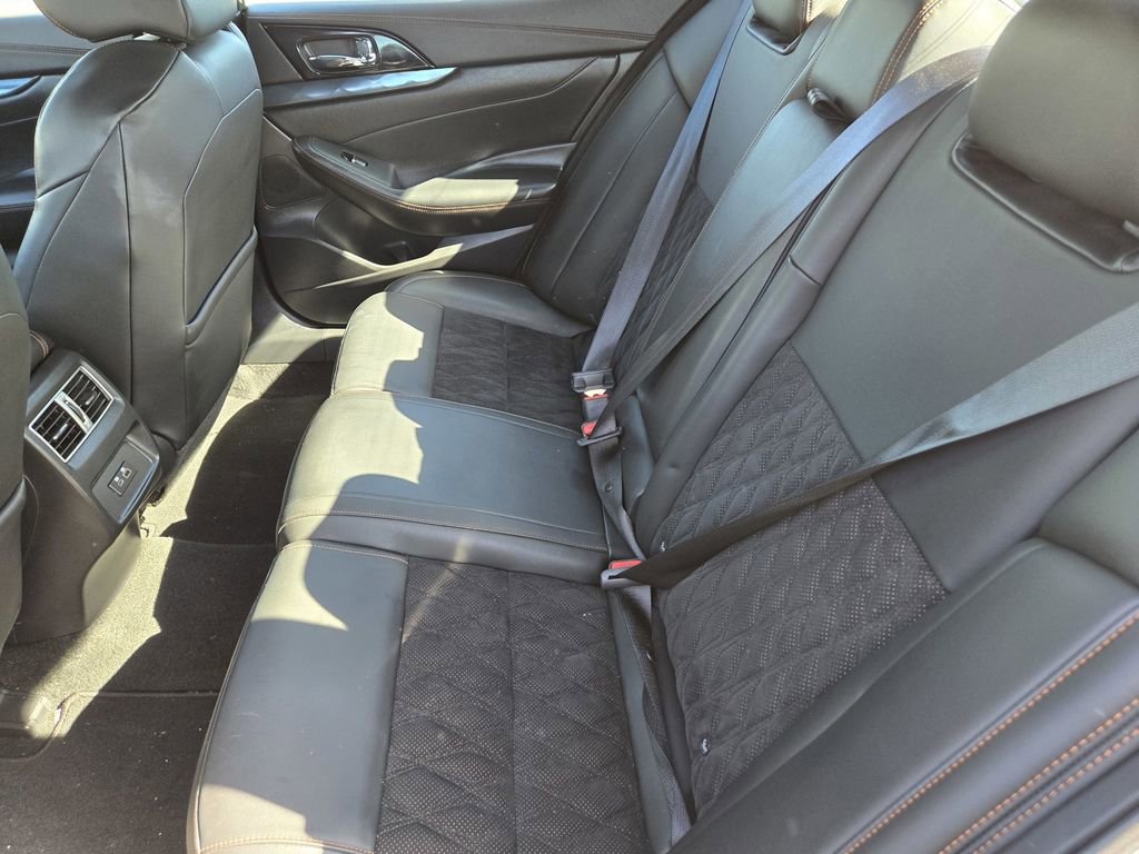 Used 2020 Nissan Maxima SR w/ Sport Mat Group FWD image 22