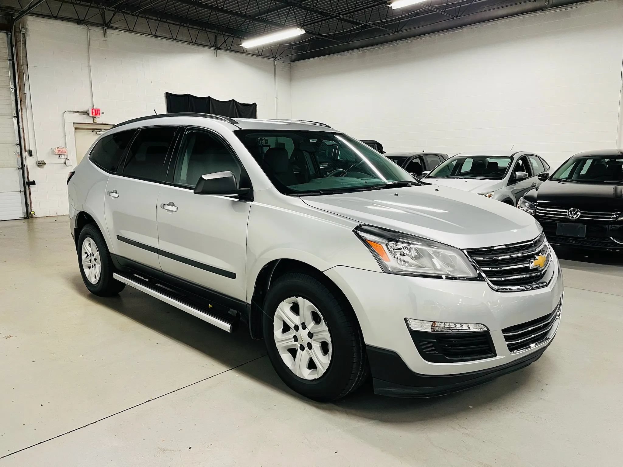 Used 2014 Chevrolet Traverse LS FWD image 4