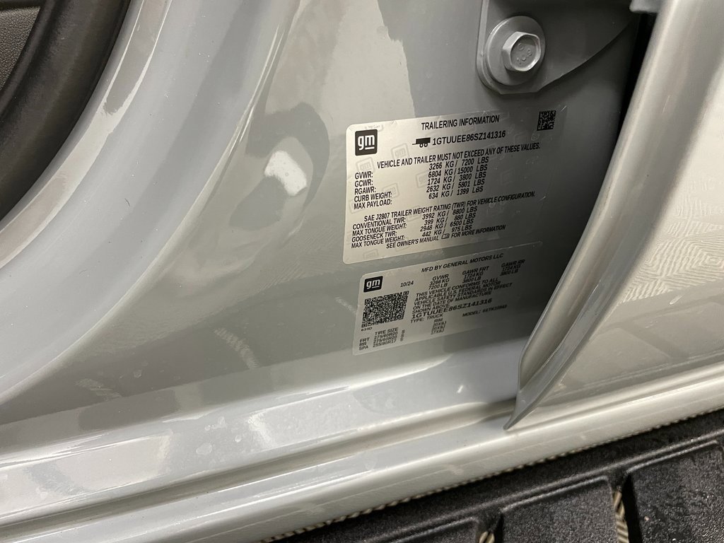 Certified 2025 GMC Sierra 1500 AT4 w/ AT4 Premium Package image 39