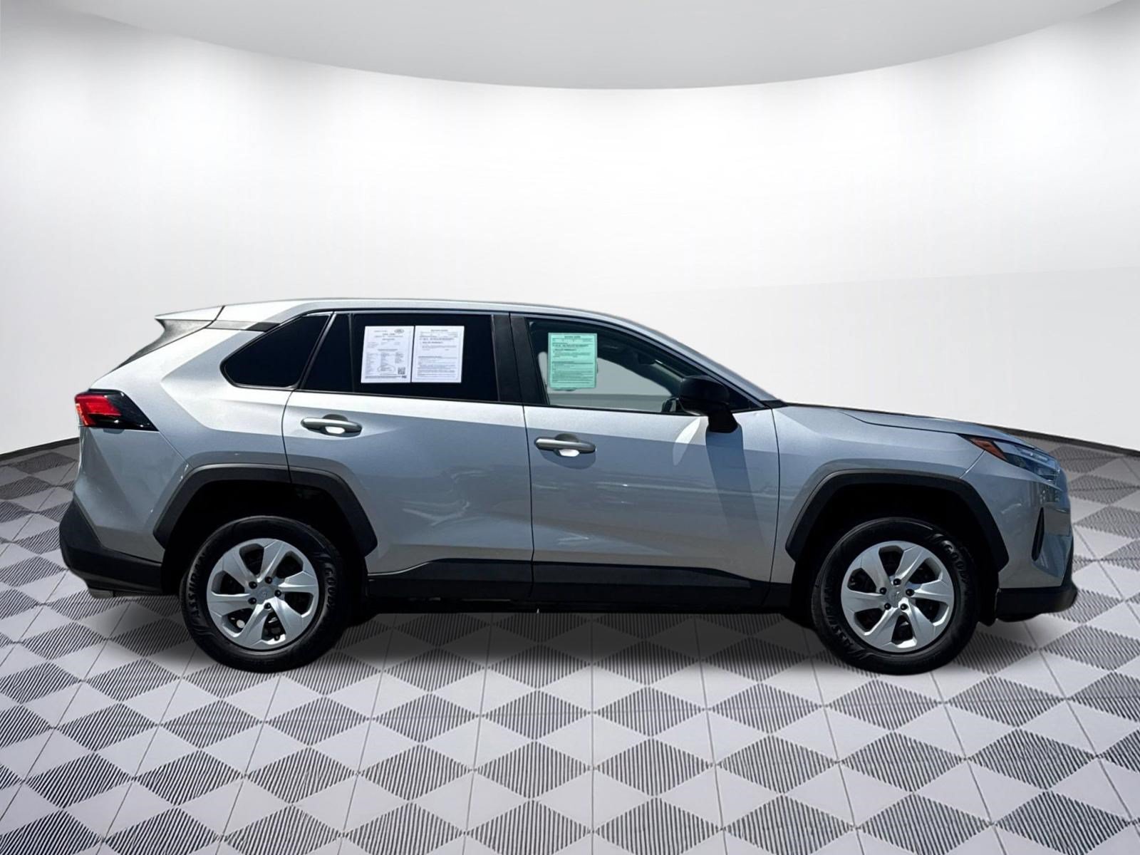 Used 2023 Toyota RAV4 LE FWD image 8
