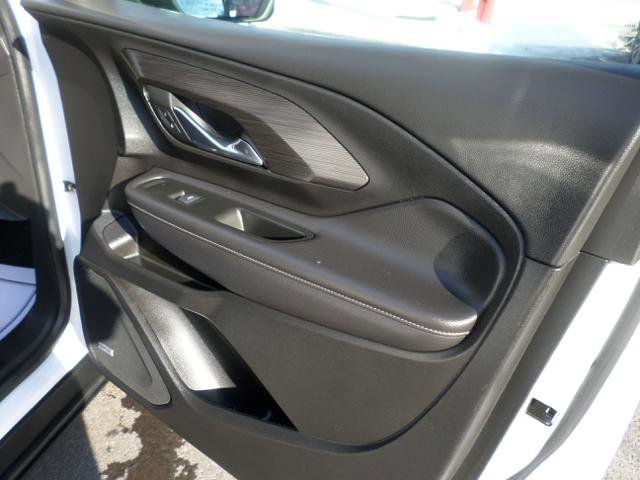 Used 2022 GMC Terrain SLT w/ Infotainment Package II image 39