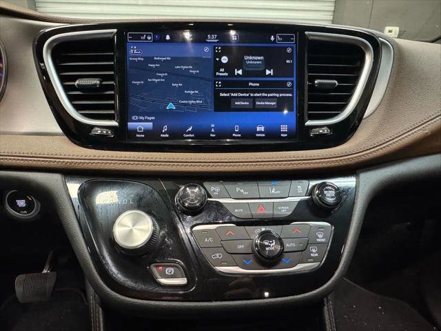 Used 2021 Chrysler Pacifica Limited w/ Premium & Safety Sphere Group image 21