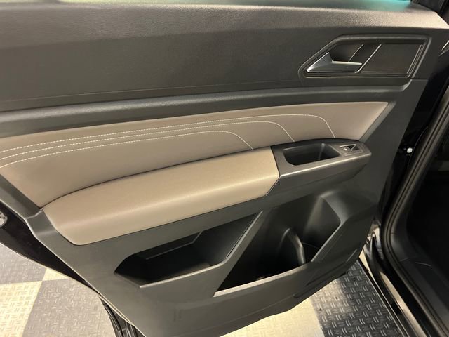 Used 2021 Volkswagen Atlas Cross Sport SE FWD image 18