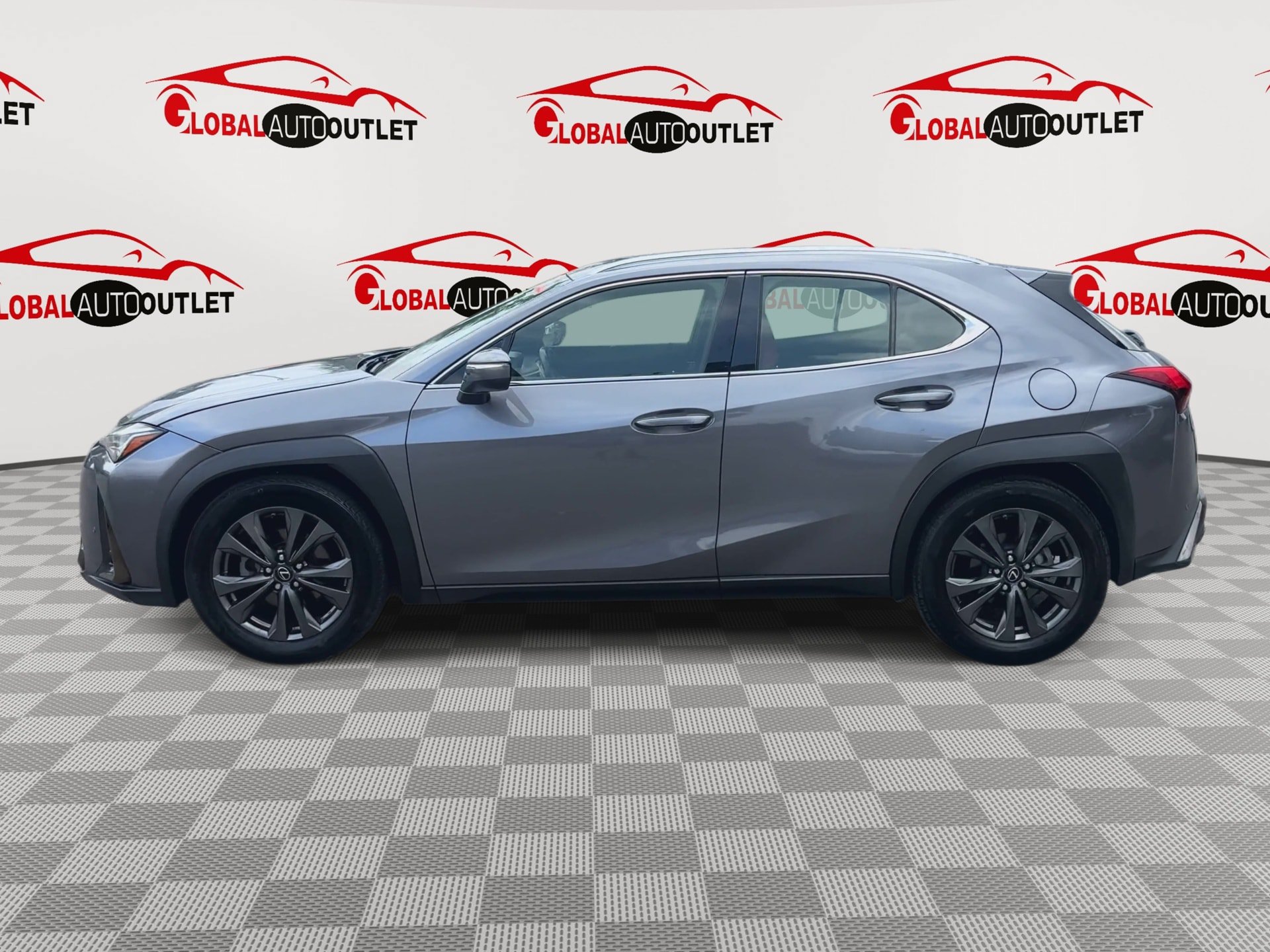 Used 2019 Lexus UX 200 F Sport w/ F Sport Premium Package FWD image 5
