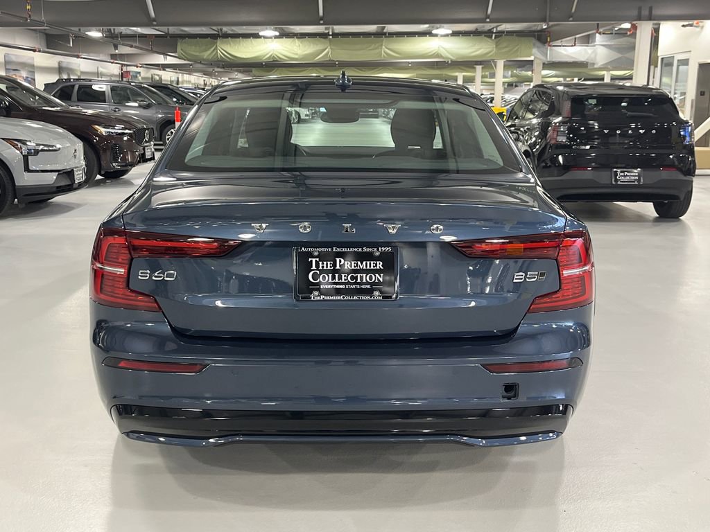 Certified 2024 Volvo S60 B5 Plus image 3
