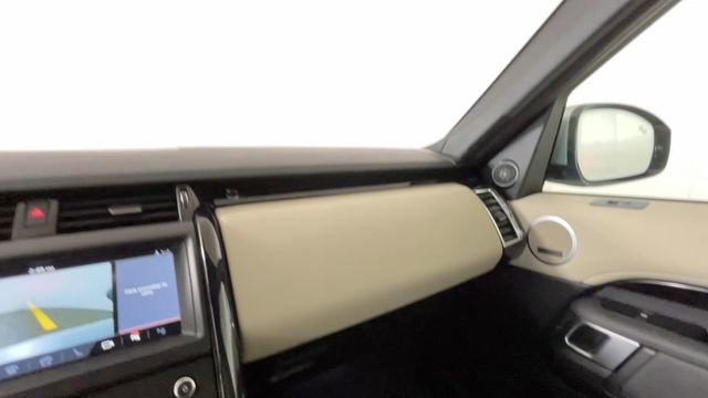 Used 2020 Land Rover Discovery SE AWD/4WD image 37