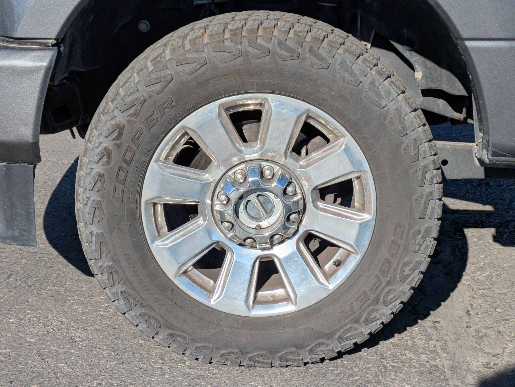 Used 2022 Ford F350 Platinum image 13