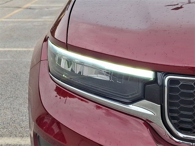 Certified 2024 Jeep Grand Cherokee Overland w/ Luxury Tech Group IV image 28