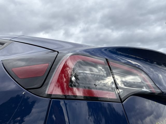Used 2021 Tesla Model 3 Long Range AWD/4WD image 36