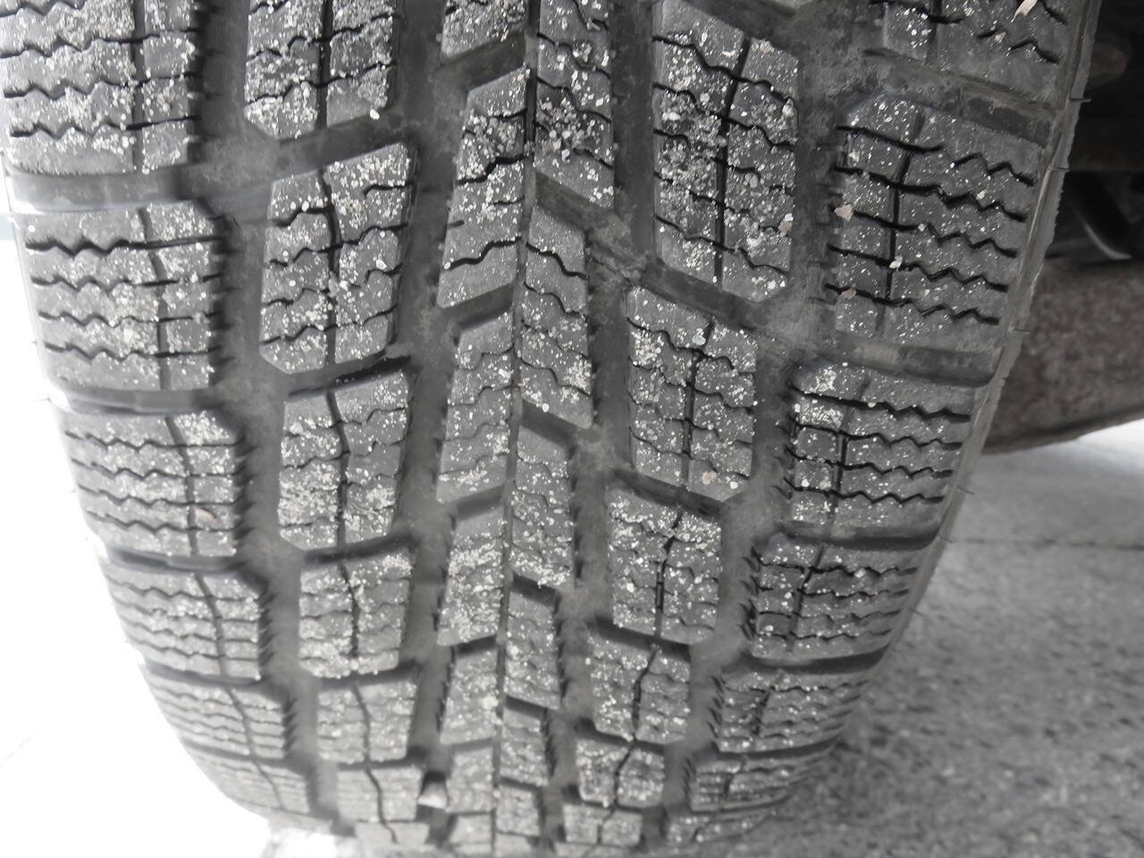Used 2014 Jeep Patriot Latitude AWD/4WD image 32
