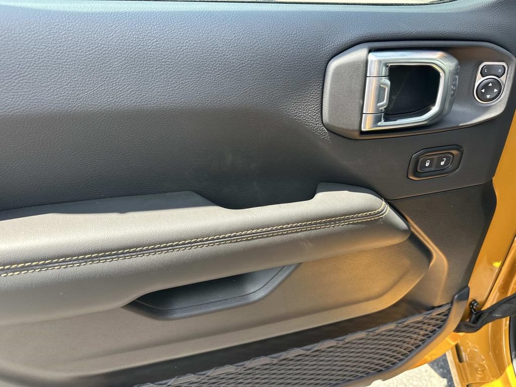 New 2026 Jeep Gladiator Sport AWD/4WD image 12