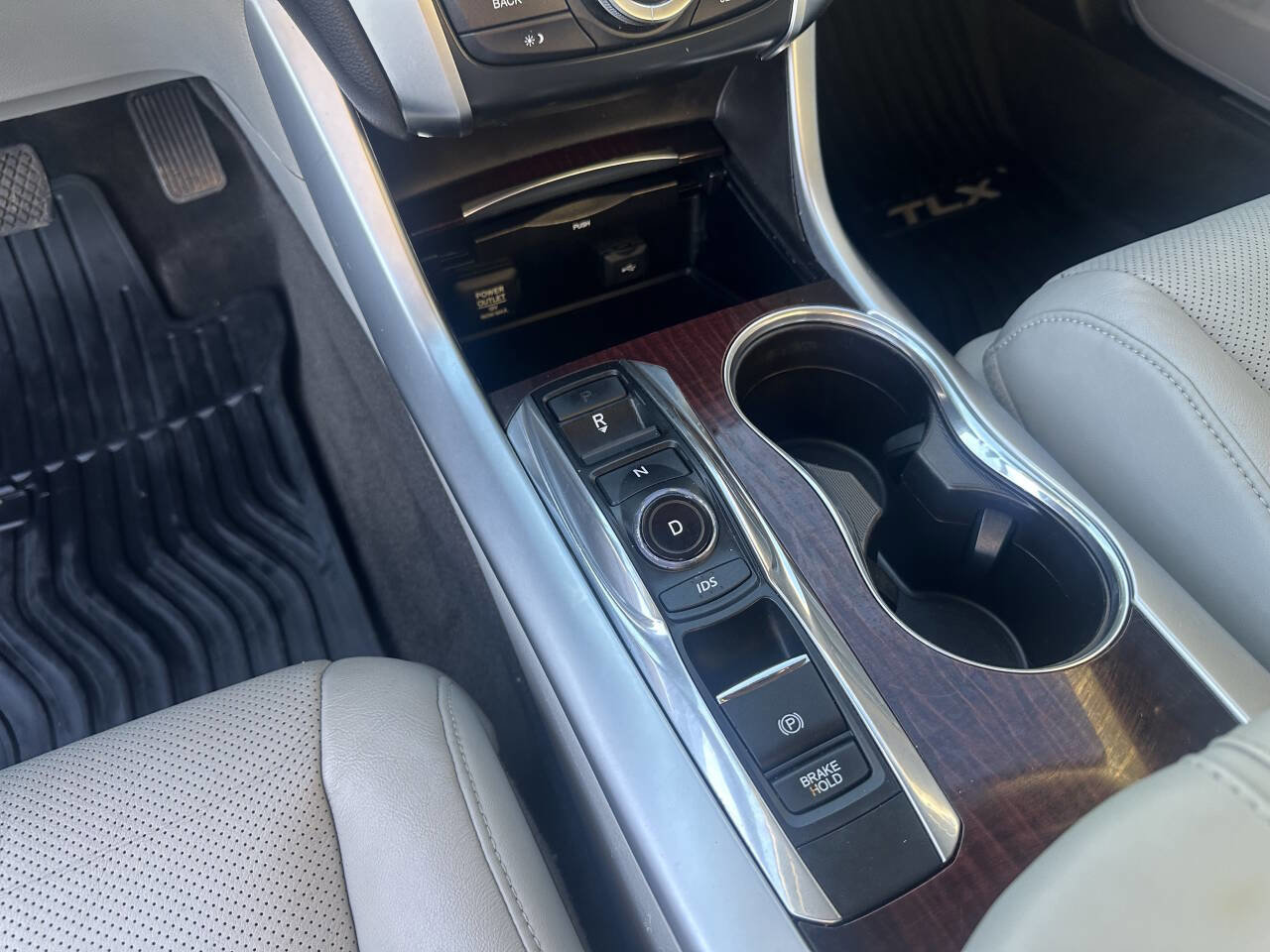 Used 2016 Acura TLX V6 w/ Technology Package image 20