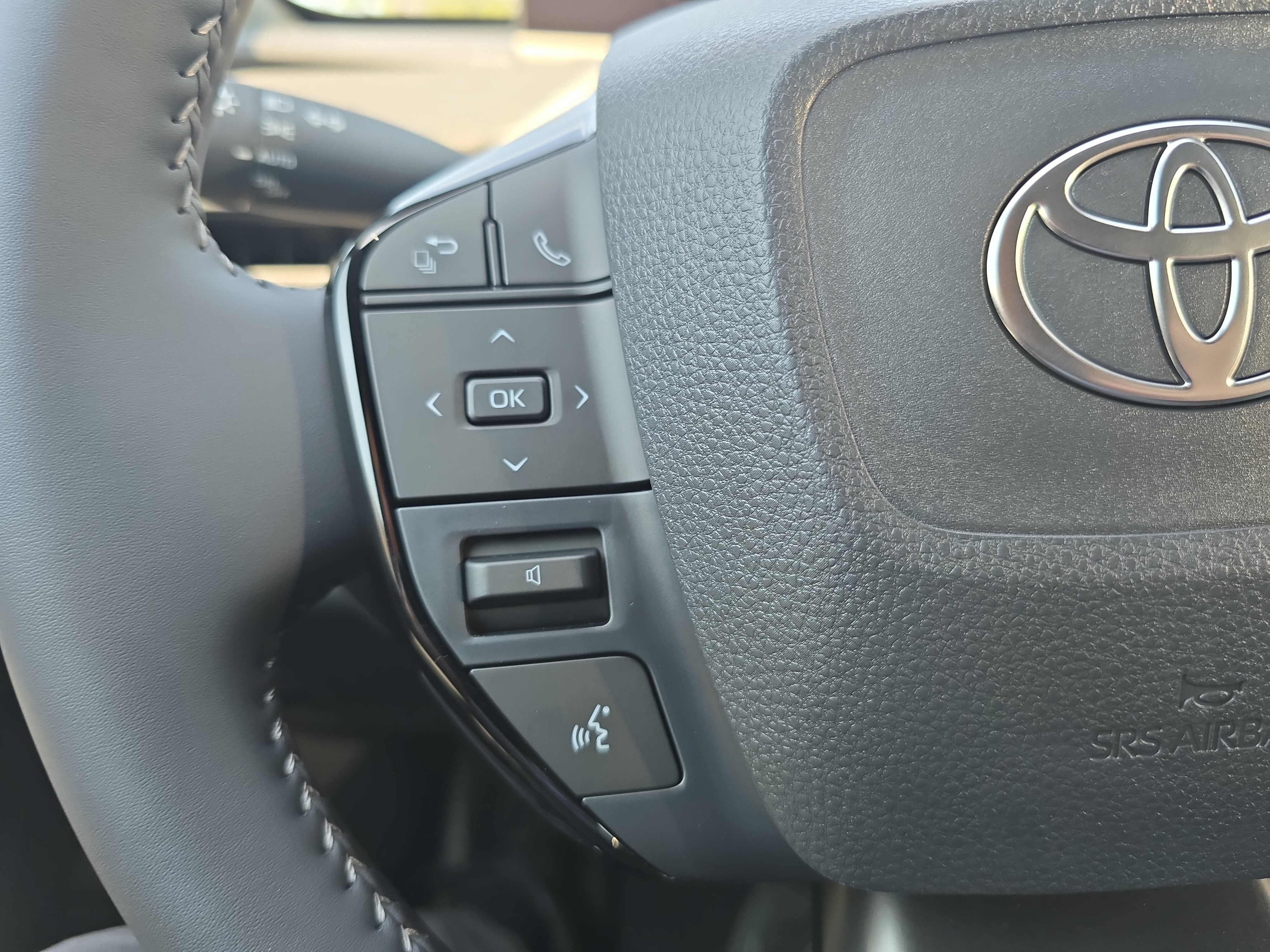 New 2026 Toyota C-HR AWD/4WD image 17