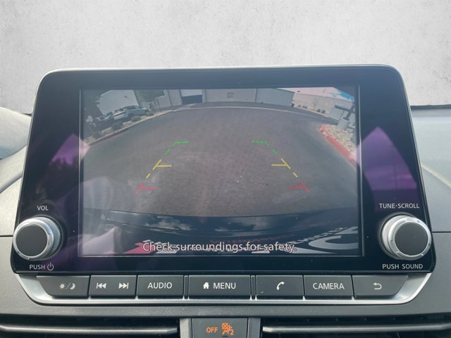 Used 2025 Nissan Altima 2.5 SV FWD image 14