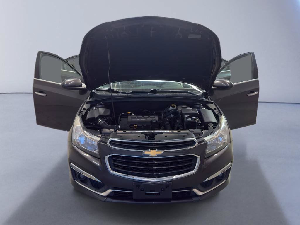 Used 2015 Chevrolet Cruze LTZ w/ Sun, Sound and Sport Package FWD image 10